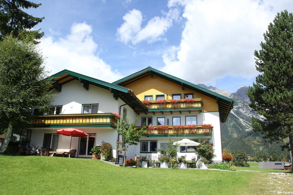 Apartmenthaus Dornroeschen Ramsau am Dachstein Luaran gambar