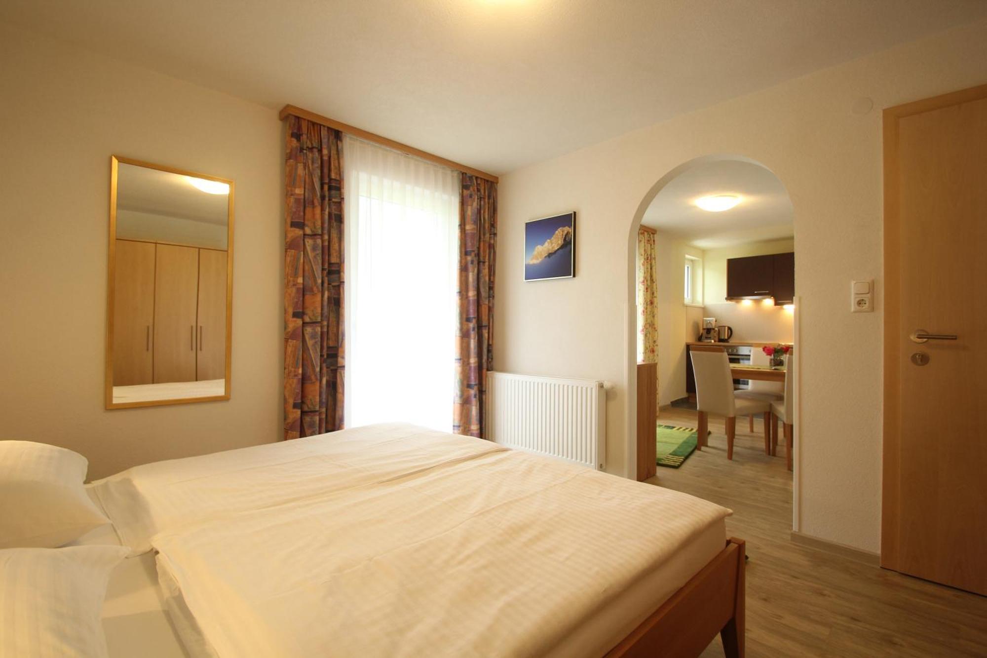 Apartmenthaus Dornroeschen Ramsau am Dachstein Bilik gambar
