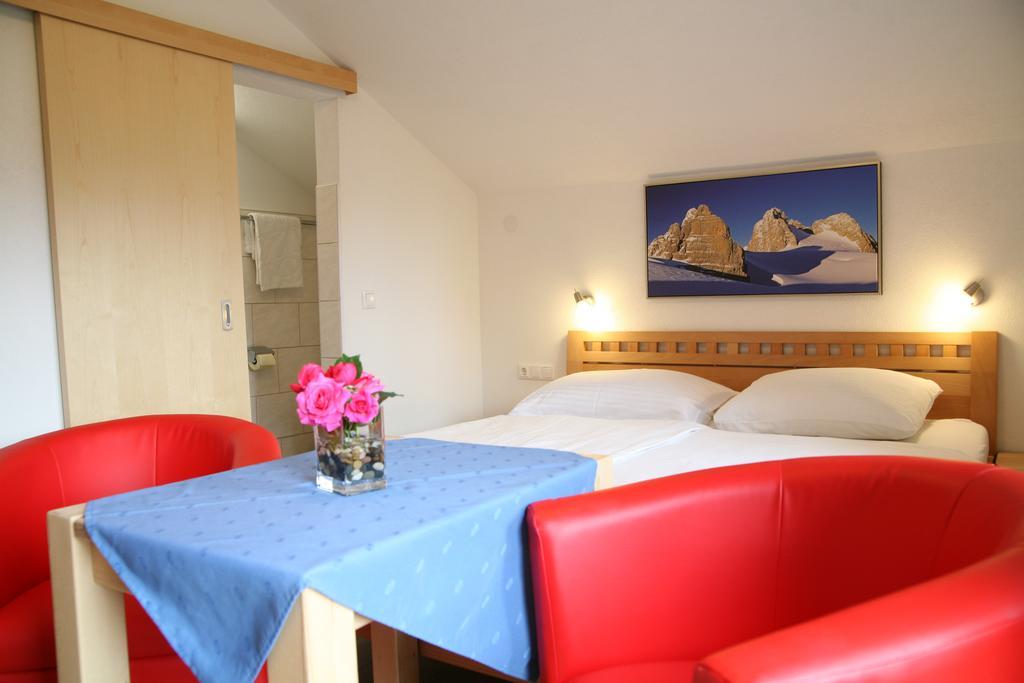 Apartmenthaus Dornroeschen Ramsau am Dachstein Bilik gambar