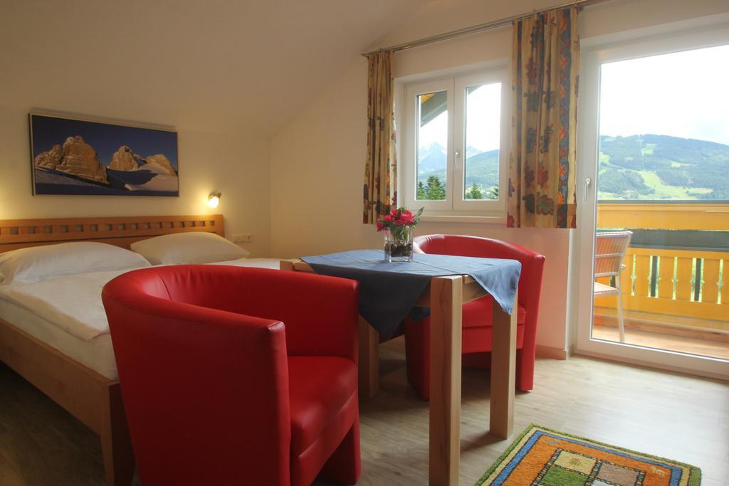 Apartmenthaus Dornroeschen Ramsau am Dachstein Bilik gambar