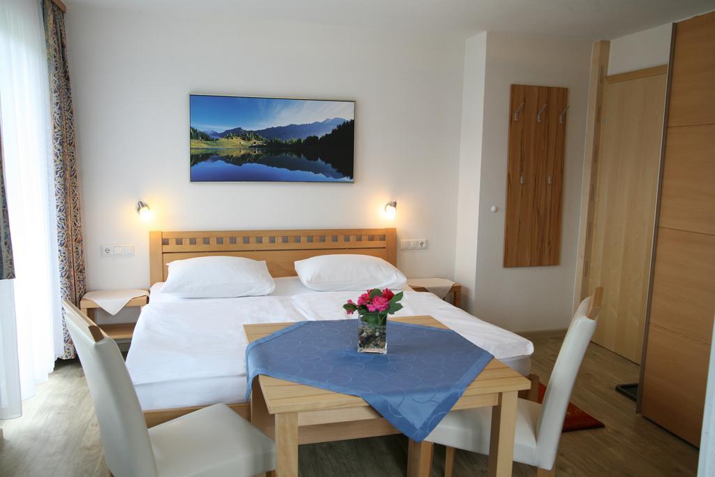Apartmenthaus Dornroeschen Ramsau am Dachstein Bilik gambar